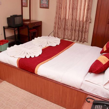 Shree Tibet Family Guest House Катманду Екстер'єр фото