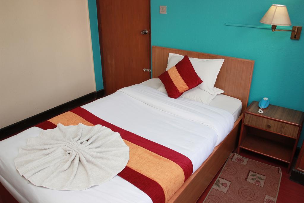 Shree Tibet Family Guest House Катманду Екстер'єр фото