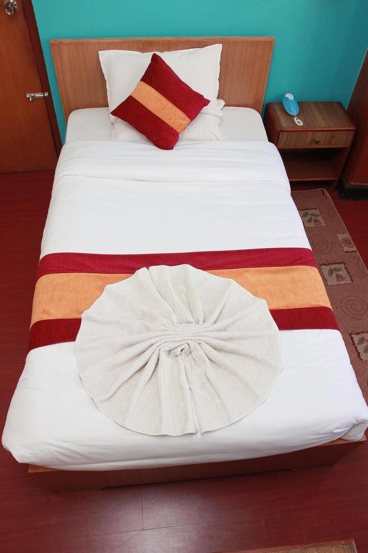 Shree Tibet Family Guest House Катманду Екстер'єр фото
